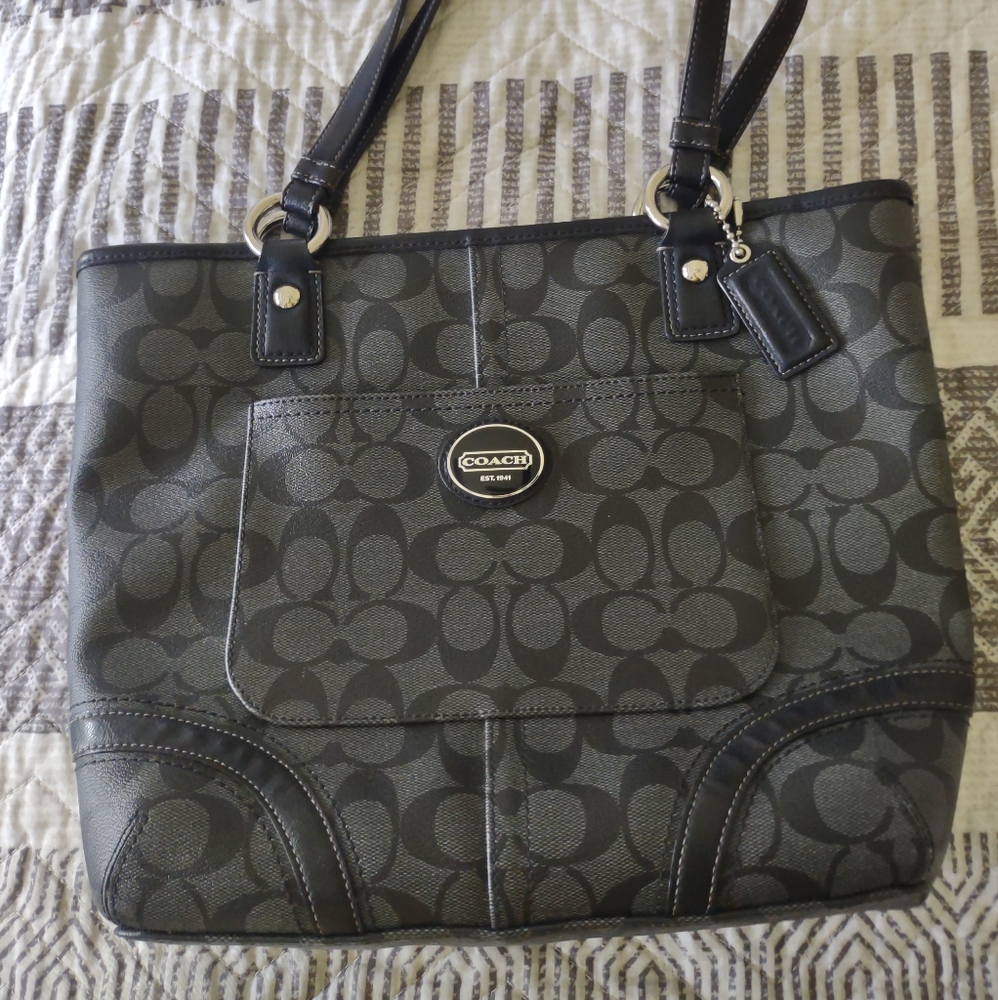 Coach medium bag